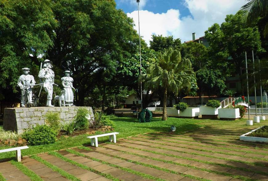 Lugar Praça do Imigrante