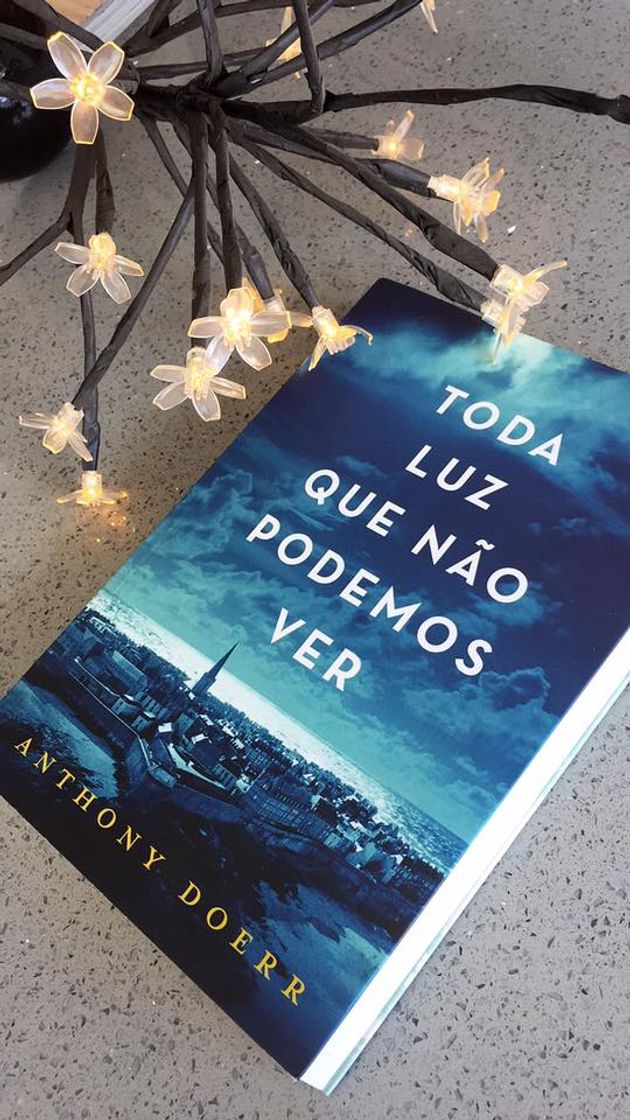 Moda Livro Toda luz que não podemos ver.