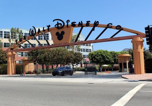 The Walt Disney Company - Wikipedia