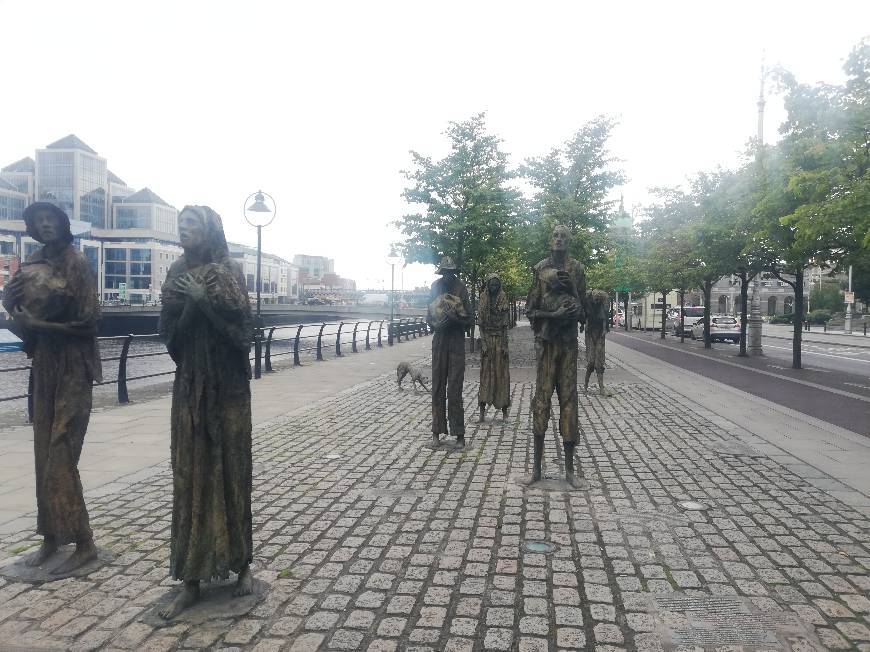 Lugar Famine Memorial