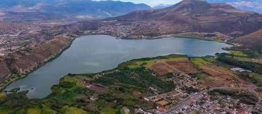 Laguna de Yahuarcocha