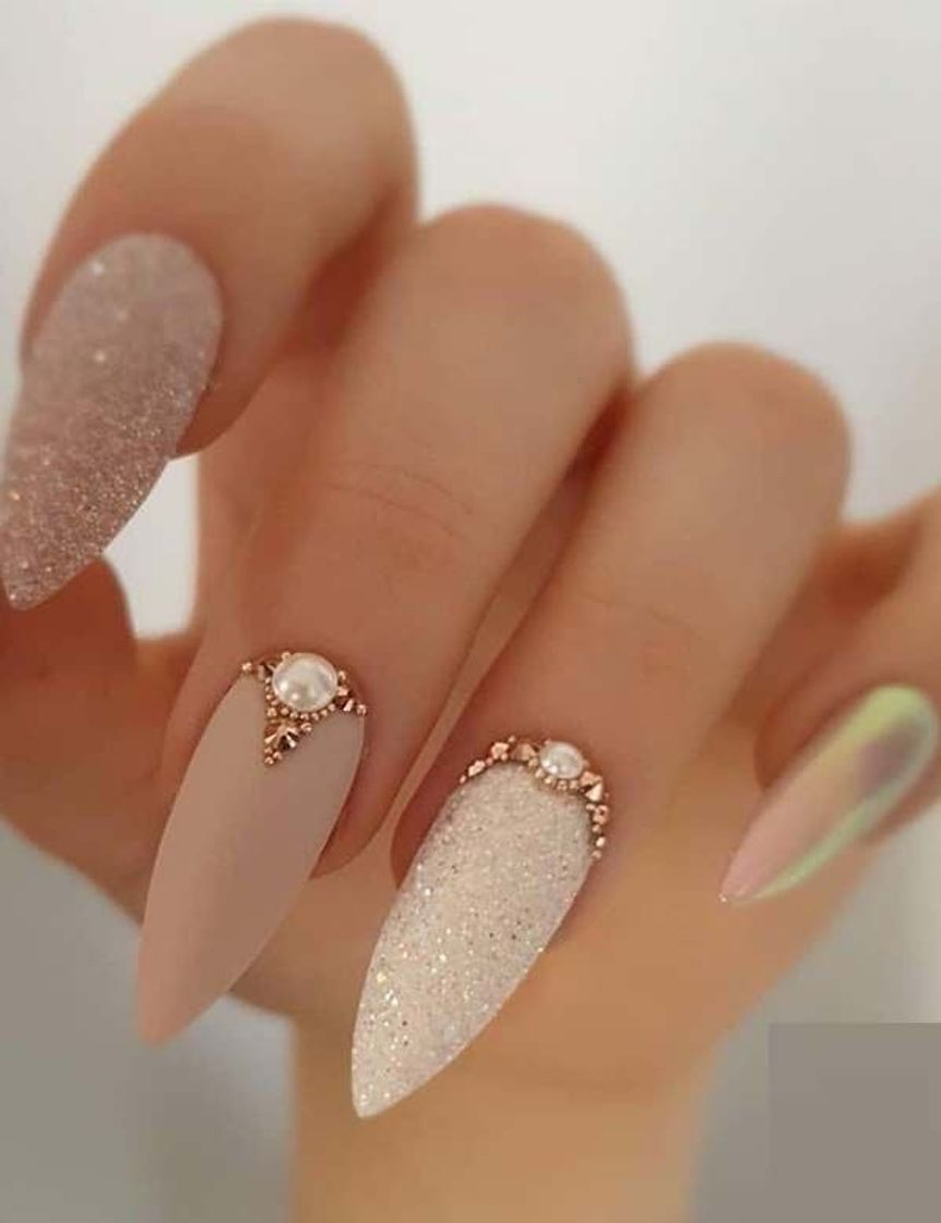Social NUDE NAILS