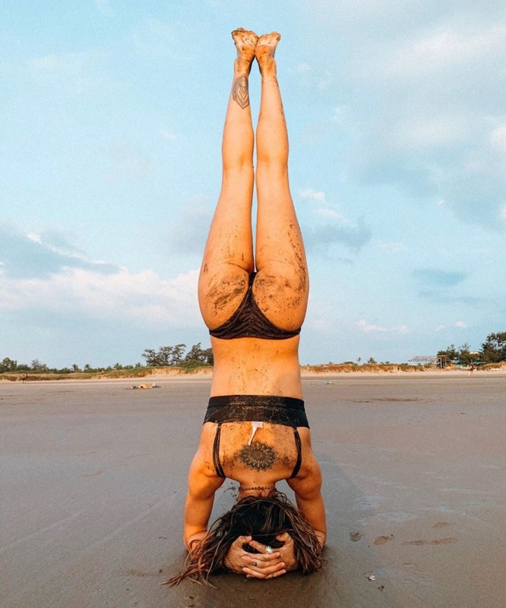 Moda Yoga woman