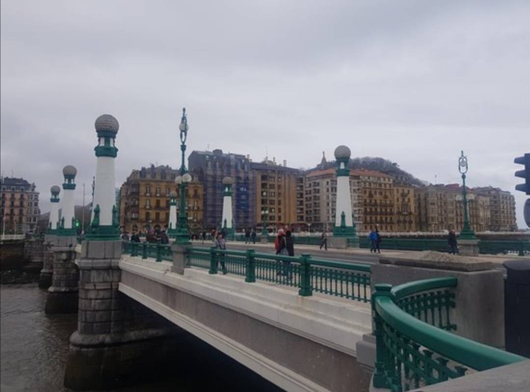 Lugares Puente del Kursaal