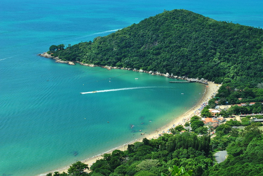 Lugar Praia das Laranjeiras