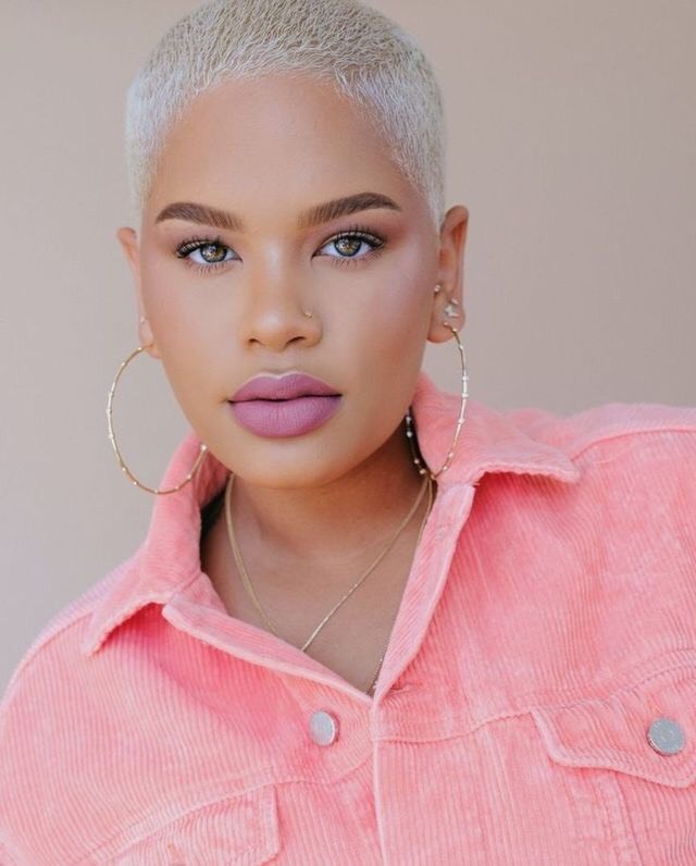 Social Cabelo platinado