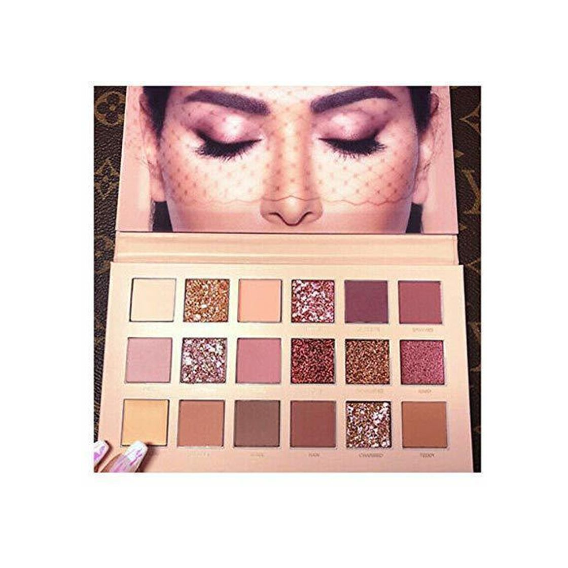 Product ZUYOKI Nueva paleta de sombras de ojos texturizadas HUDA BEAUTY Rose Gold