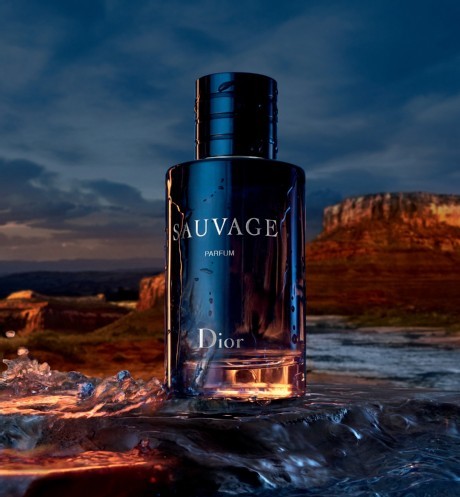 Fashion Sauvage Parfum: un perfume salvaje y suave | DIOR