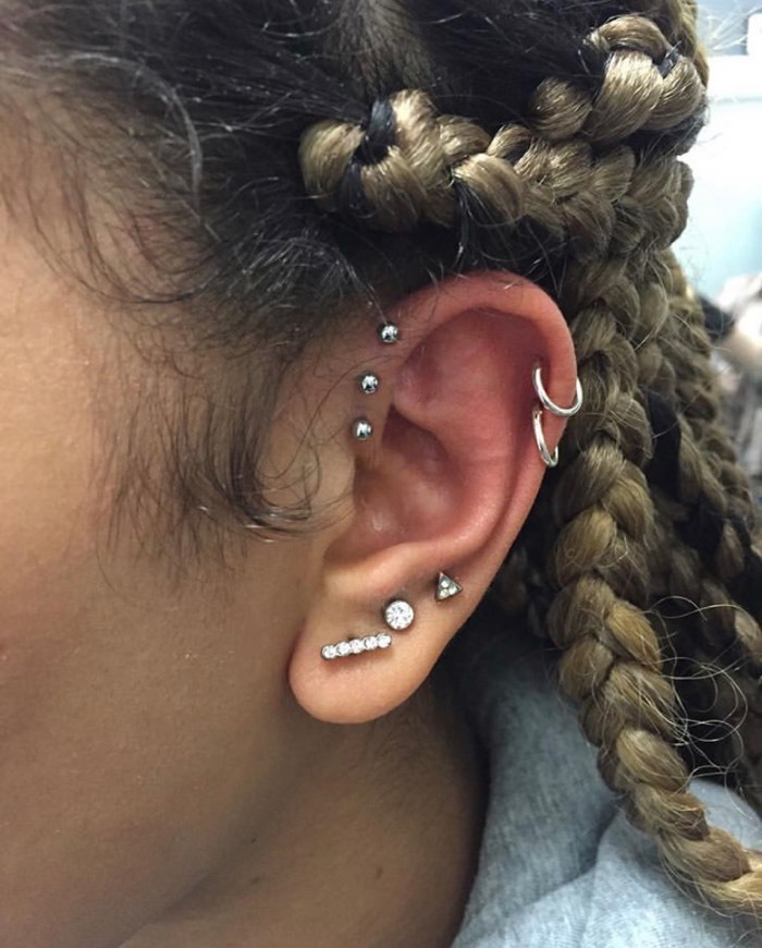 Fashion Inspiração piercing na orelha 