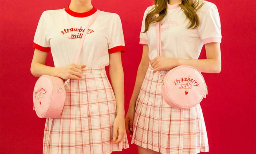 Social Chuu - Strawberry Milk T-shirt 