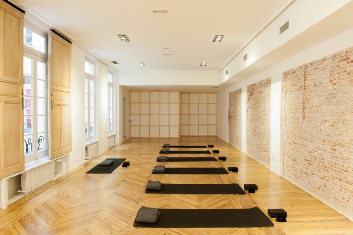 Lugares Zentro Urban Yoga