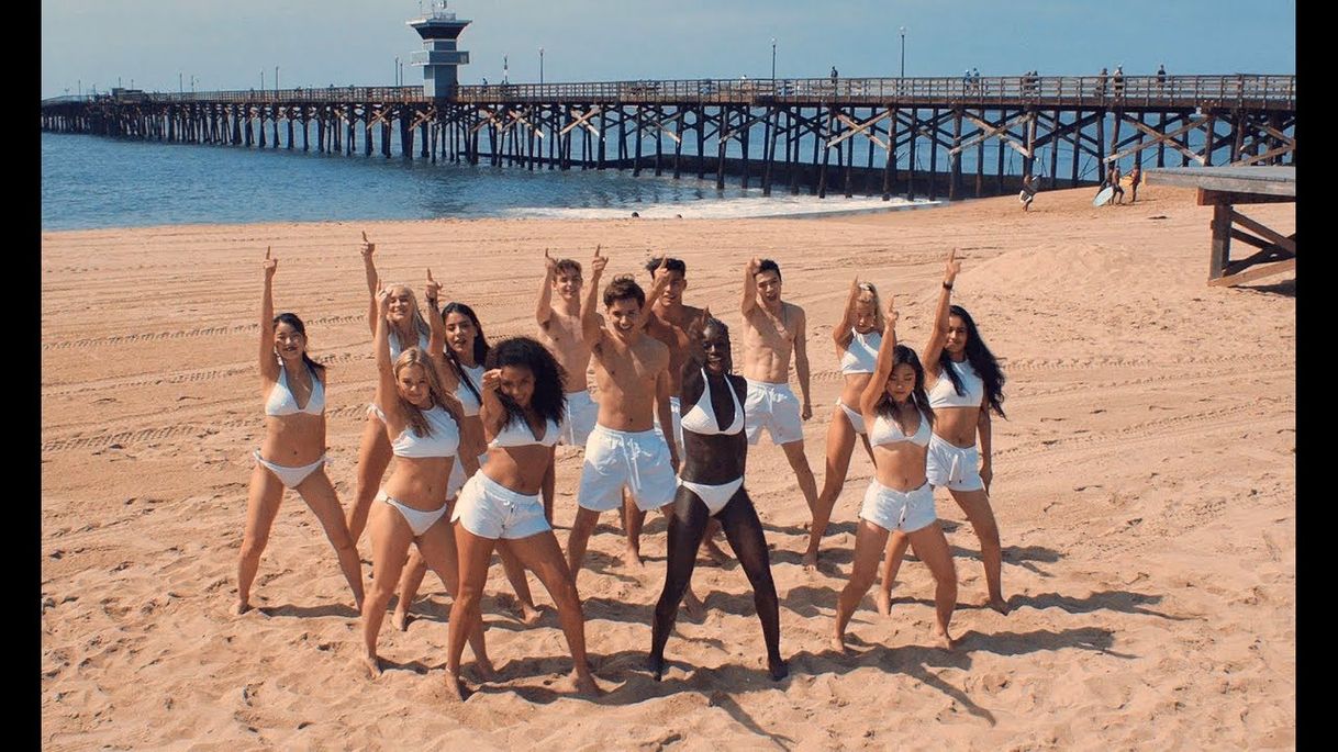 Canción Now United - All Day (Official Music Video) 