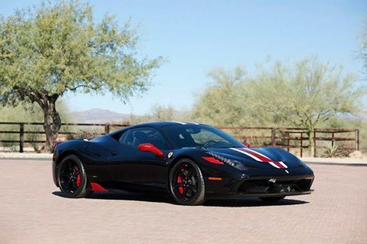 Social Ferrari 458 - Wikipedia