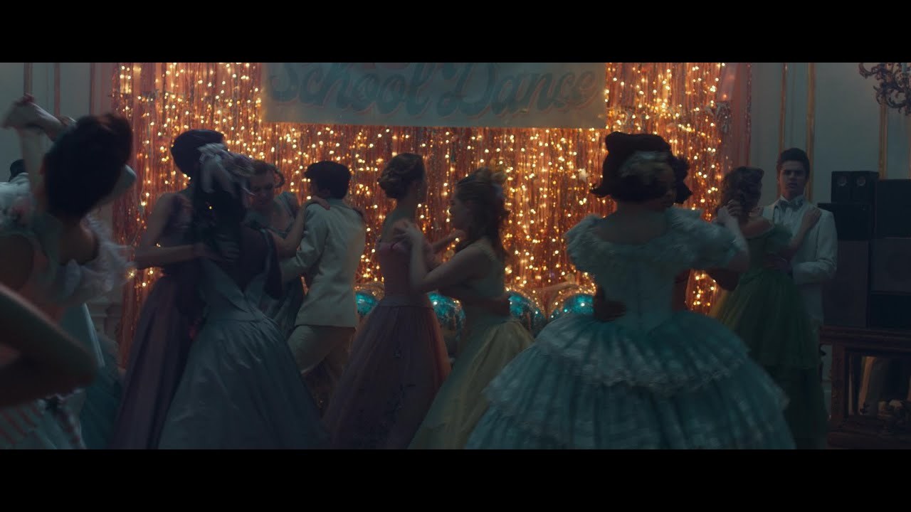 Fashion [Video] Melanie Martinez – Recess