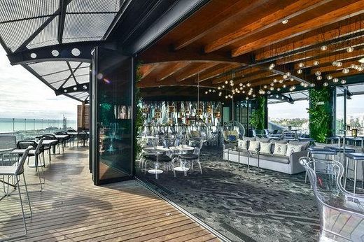 Sky Bar Oriente