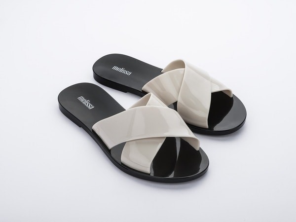 Fashion MELISSA essential slide 