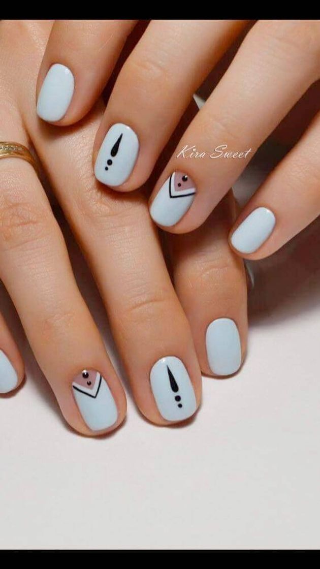 Moda Uñas azul grisáceo