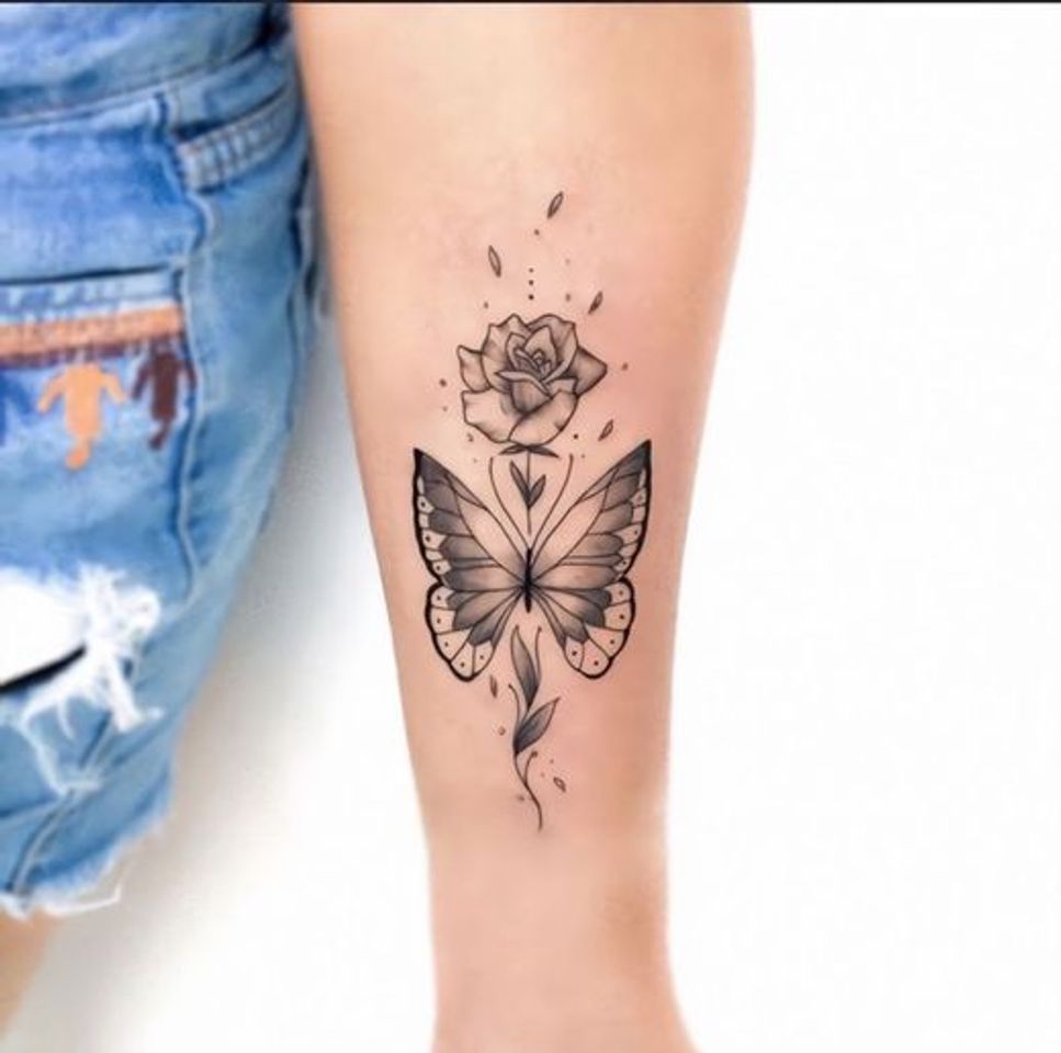 Moda Tatuagem de borboleta com Rosa 🦋 🥀