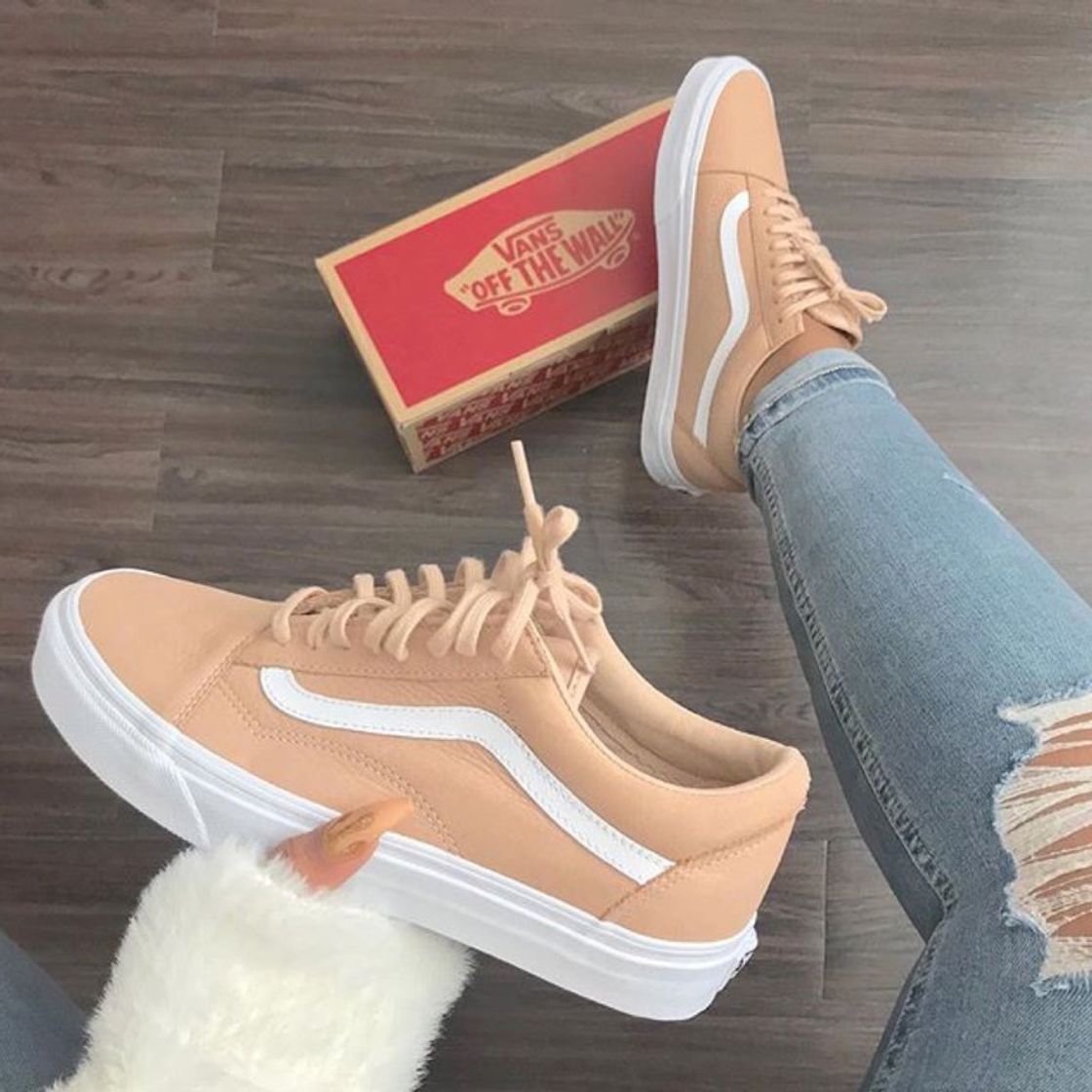 Product Vans Old Skool, Zapatillas de Skateboarding para Mujer, Beige