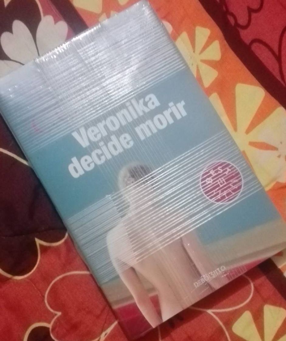 Libro VERONIKA DECIDE MORIR