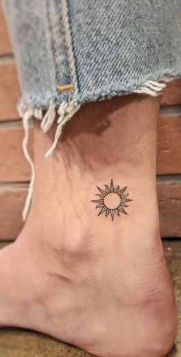 Tattoo de sol ☀️ 