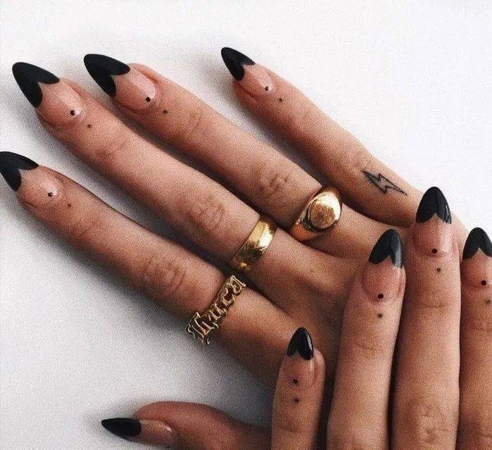 Fashion Stiletto nail art 💅🏻😍