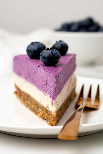 Quick and Easy Vegan No-Bake Blueberry Cheesecake (Raw)