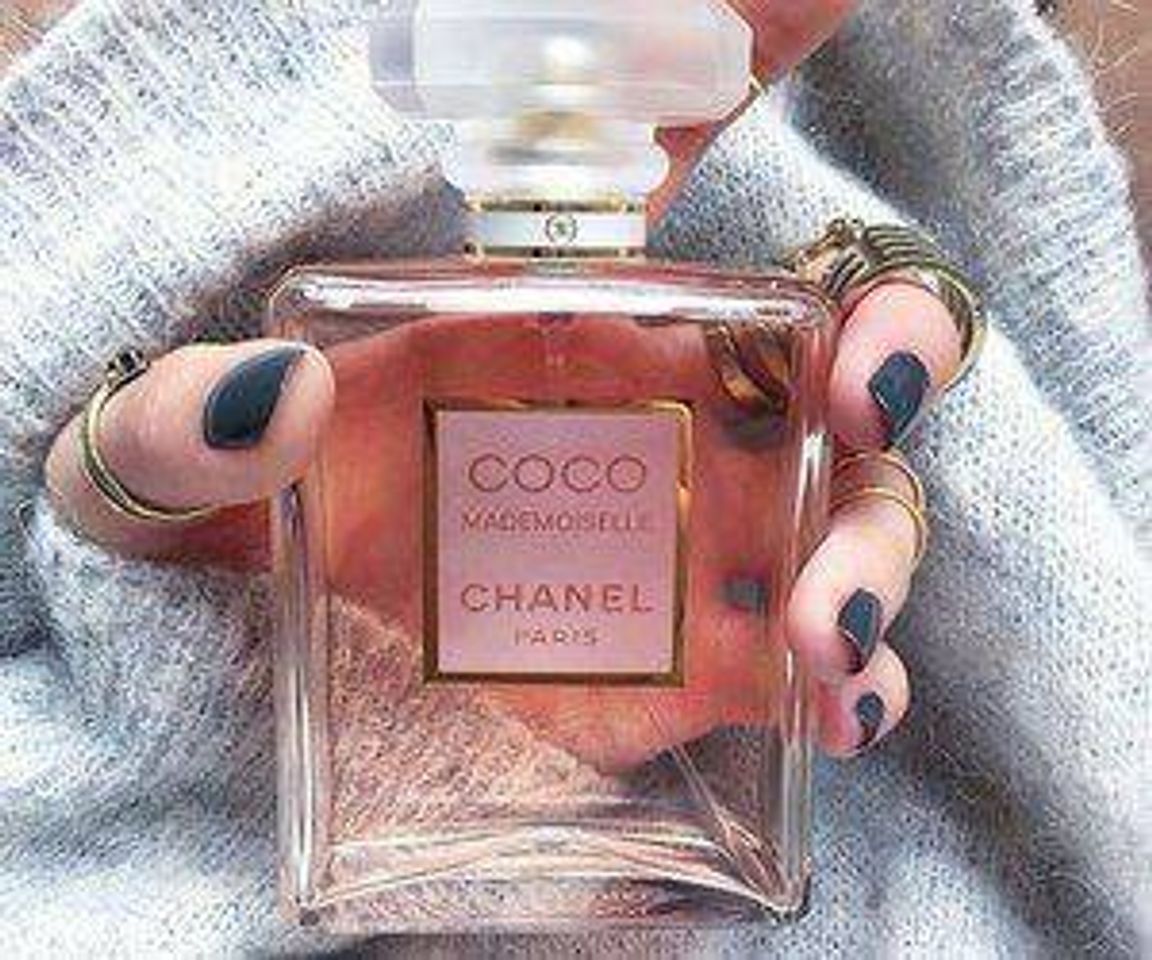 Social COCO CHANEL MADEMOISELLE