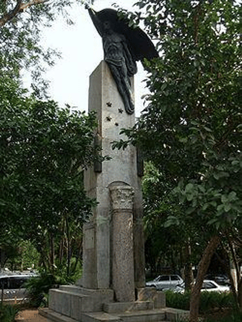 Places Monumento aos Heróis da Travessia do Atlântico