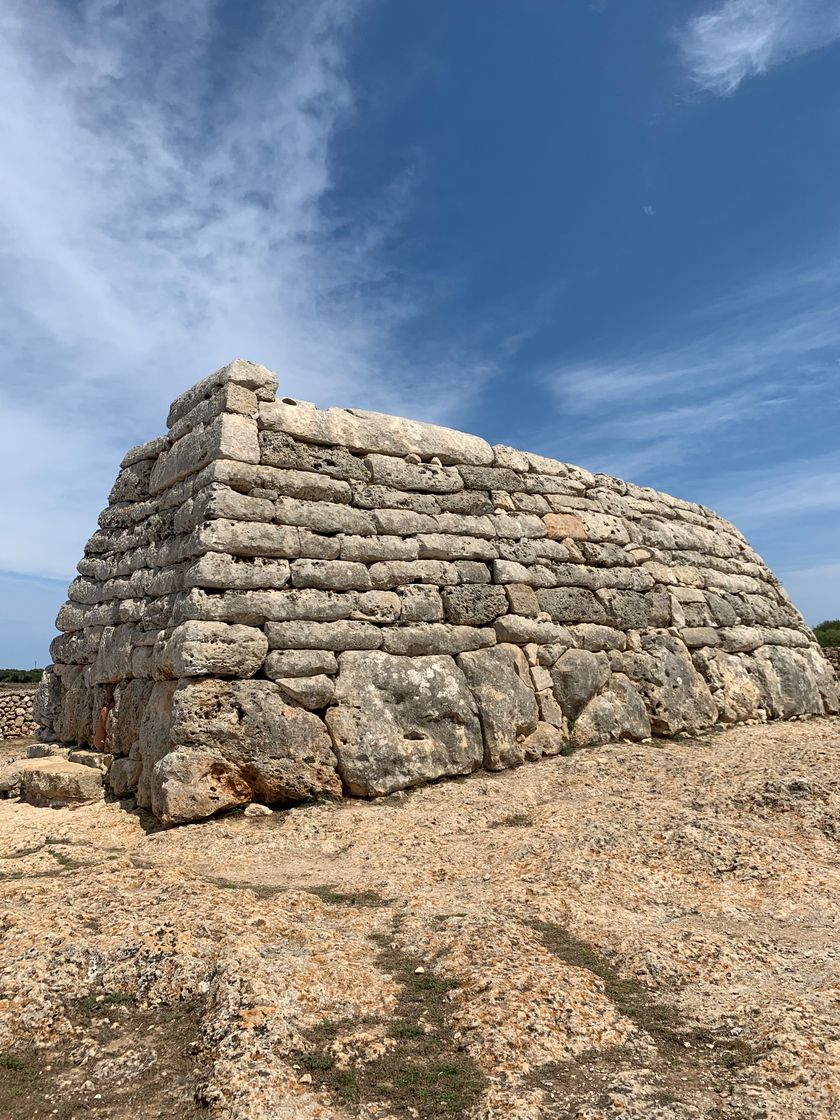 Places Naveta des Tudons