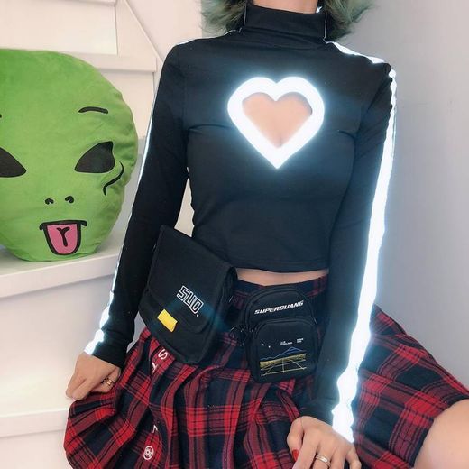 REFLECTIVE HEART HOLLOW TURTLE NECK LONG SLEEVE CROP TOP

