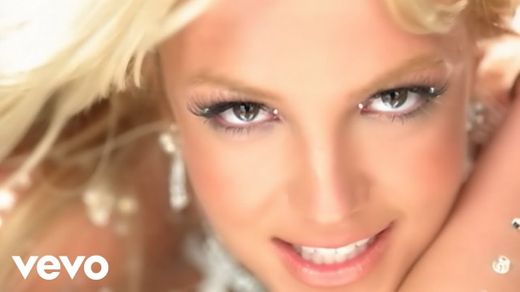 Britney Spears - Toxic - YouTube