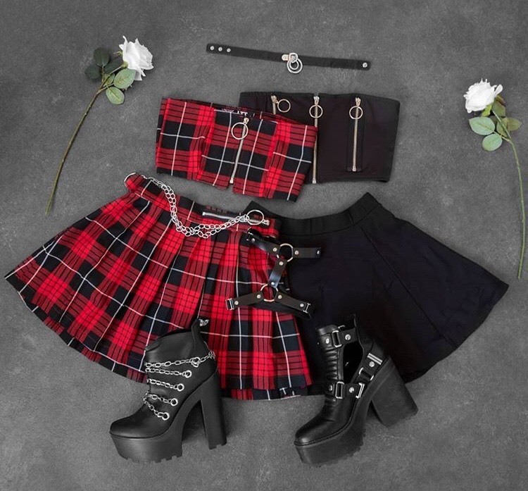 Social Red or black?