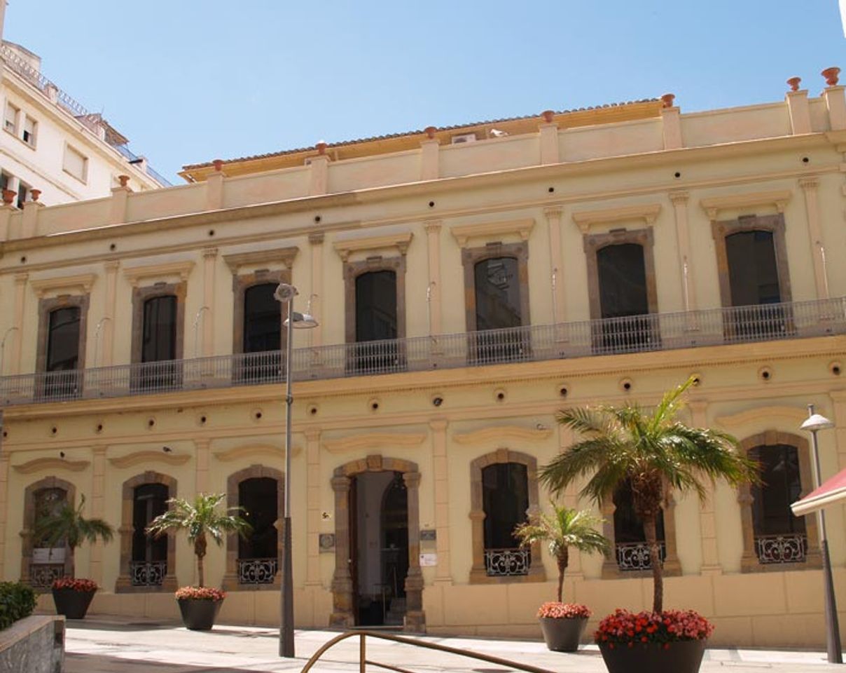 Place Museo del Revellín