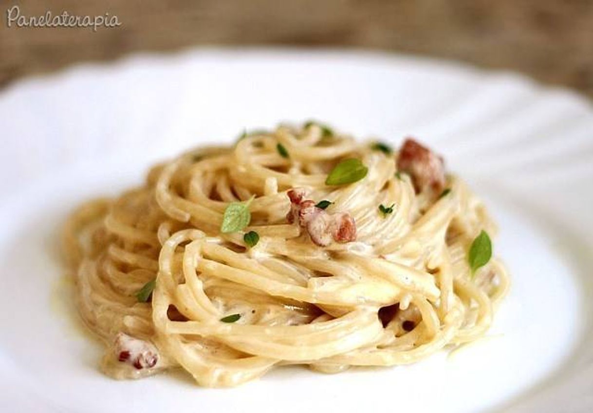 Fashion Macarrão à carbonara