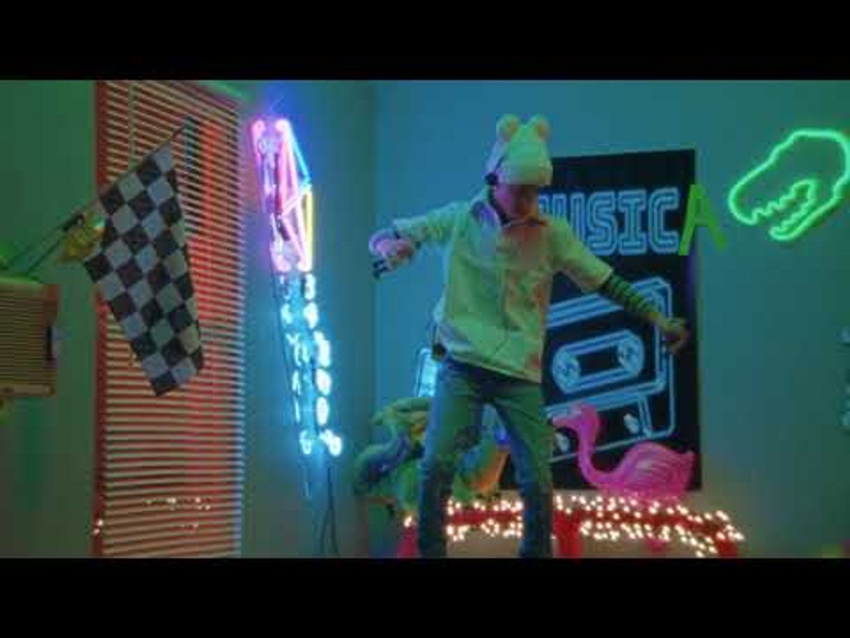 Fashion Puesto Pa' Guerrial - Bad Bunny x Myke Towers - YouTube