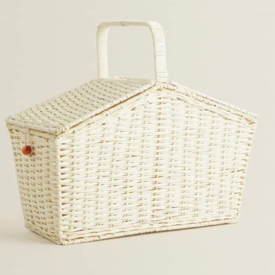 Fashion picnic basket