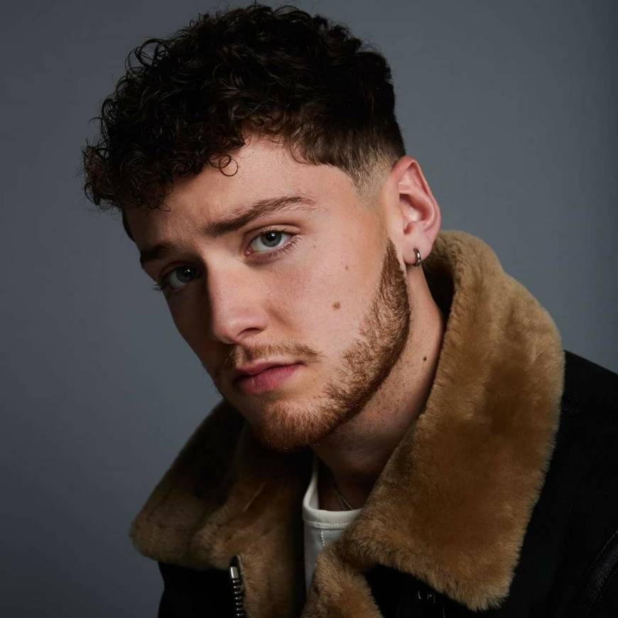 Bazzi - Beautiful (Official Video) - YouTube
