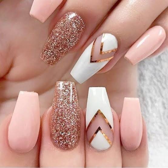 Moda Unhas incríveis com muito brilho ✨