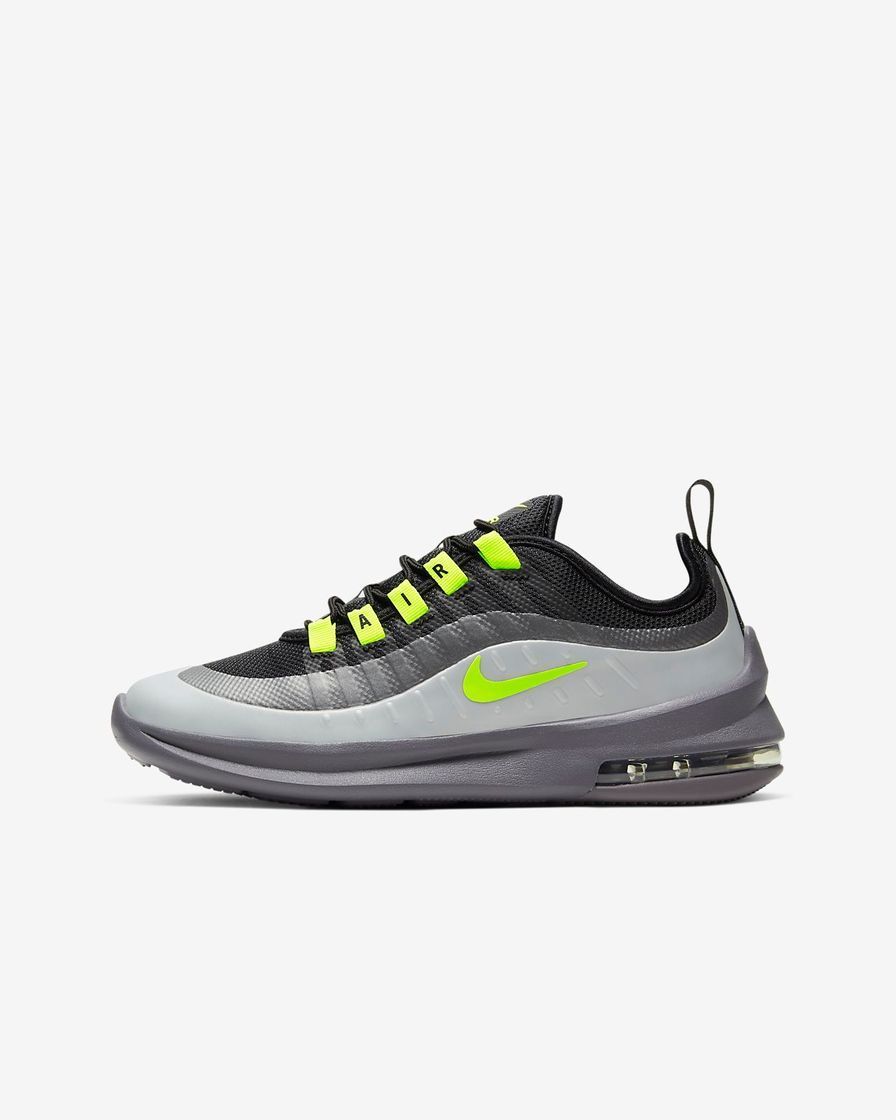 Social Nike Air MAX Axis