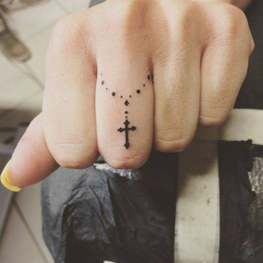 Tattoos nos dedos 