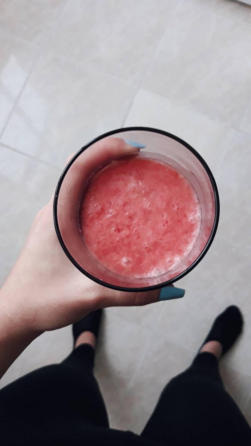 Social Sumo Detox de Leite de coco, morango e abacaxi 