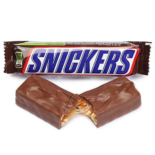 SNICKERS😋