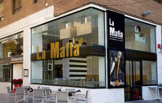 Restaurantes La Mafia se sienta a la mesa