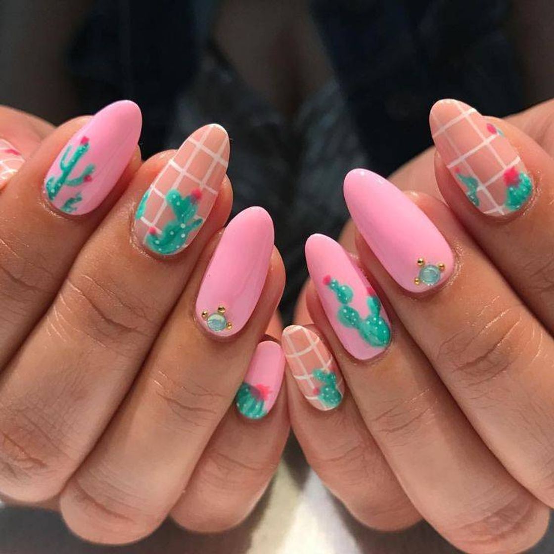 Fashion Uñas color rosa con cactus ✨