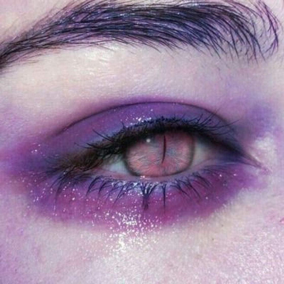 Social olhar roxo