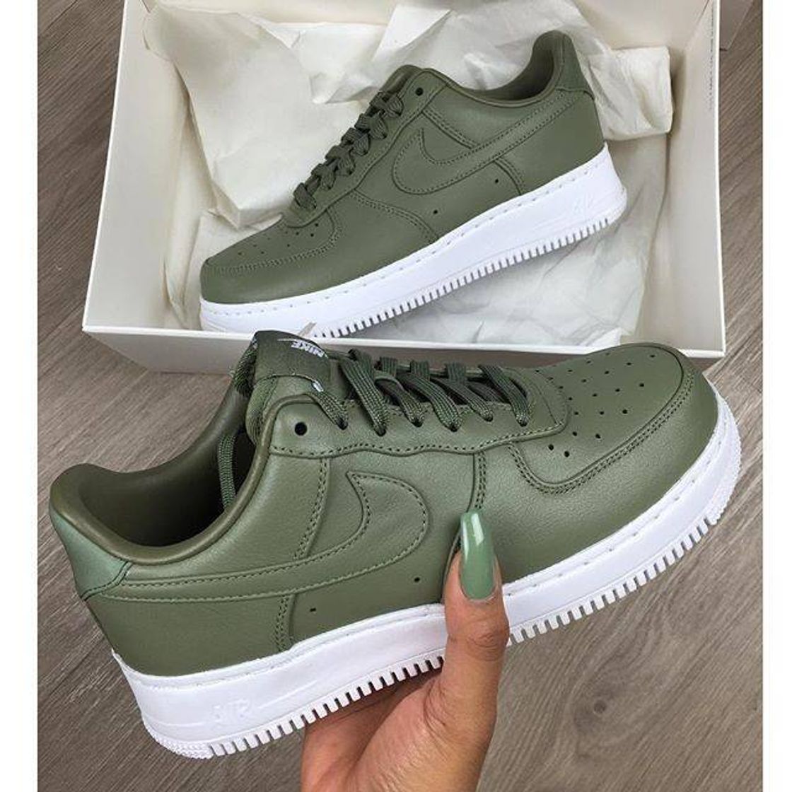 Fashion Tenis nike verde musgo 