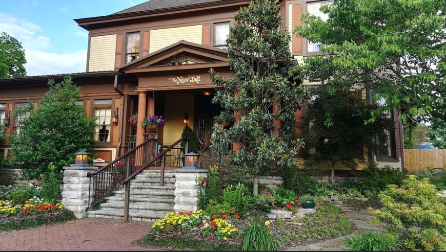 Restaurants The Yellow Deli at the Heritage House