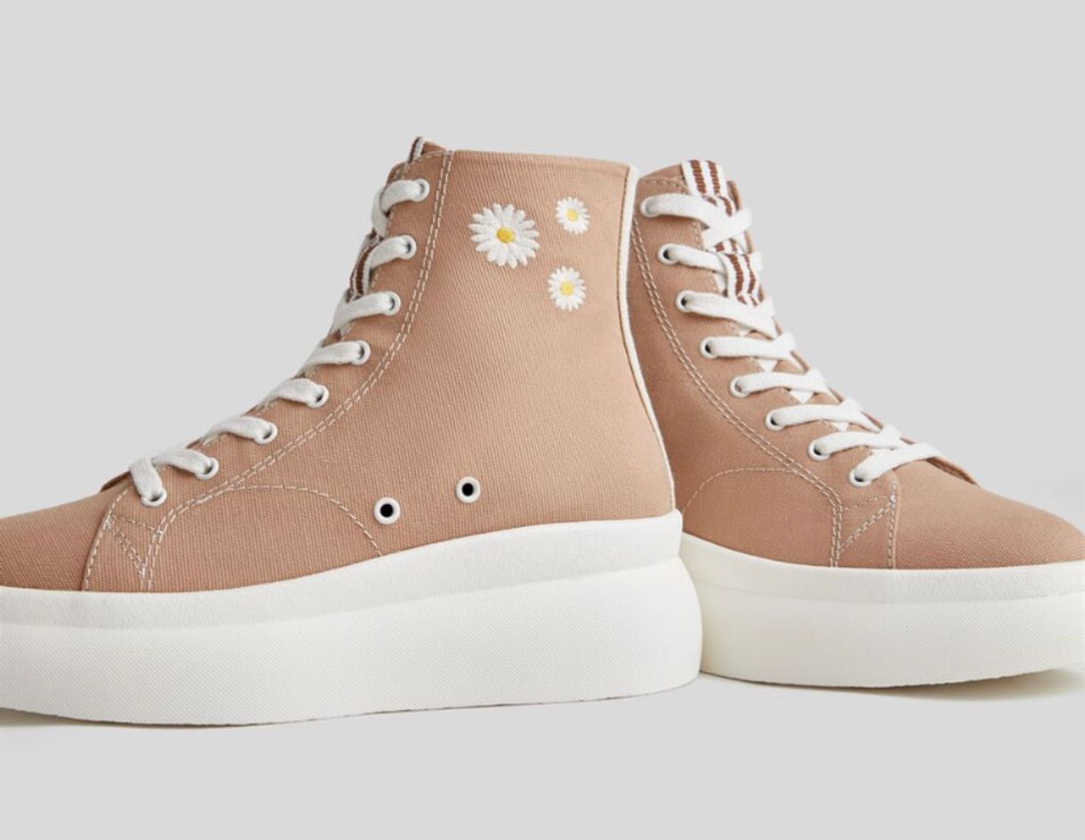 Social Un estilo Converse + Original de zapatillas🌼 | Bershka 