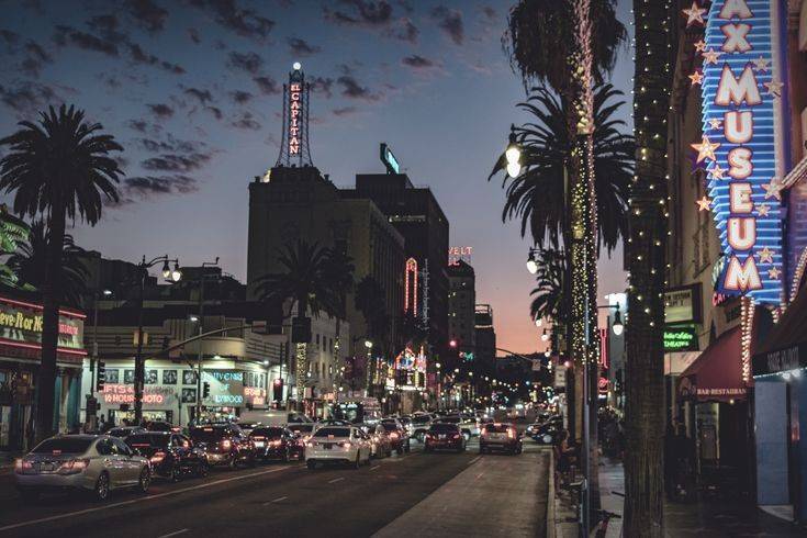 Lugar Hollywood Boulevard